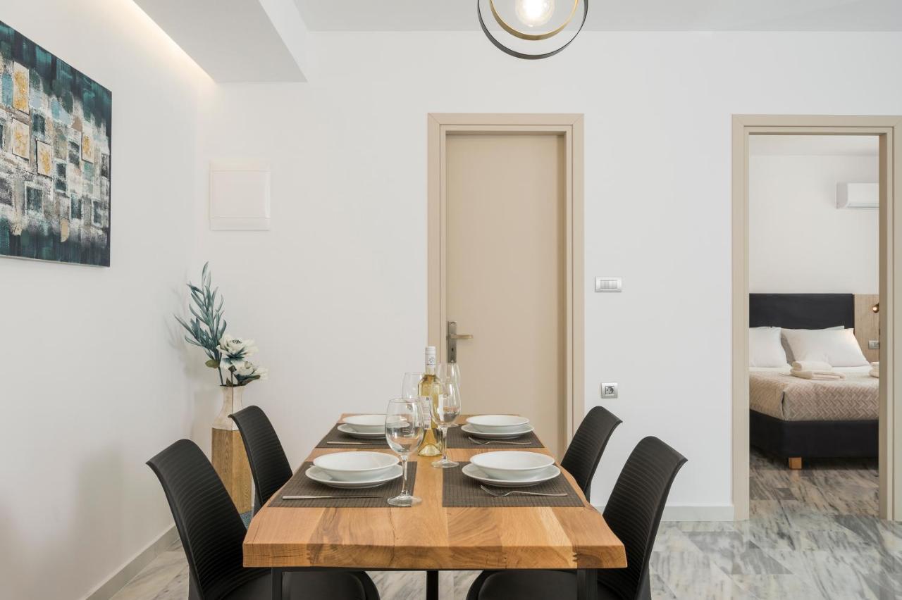 Quarters Luxury Apts Lägenhet *