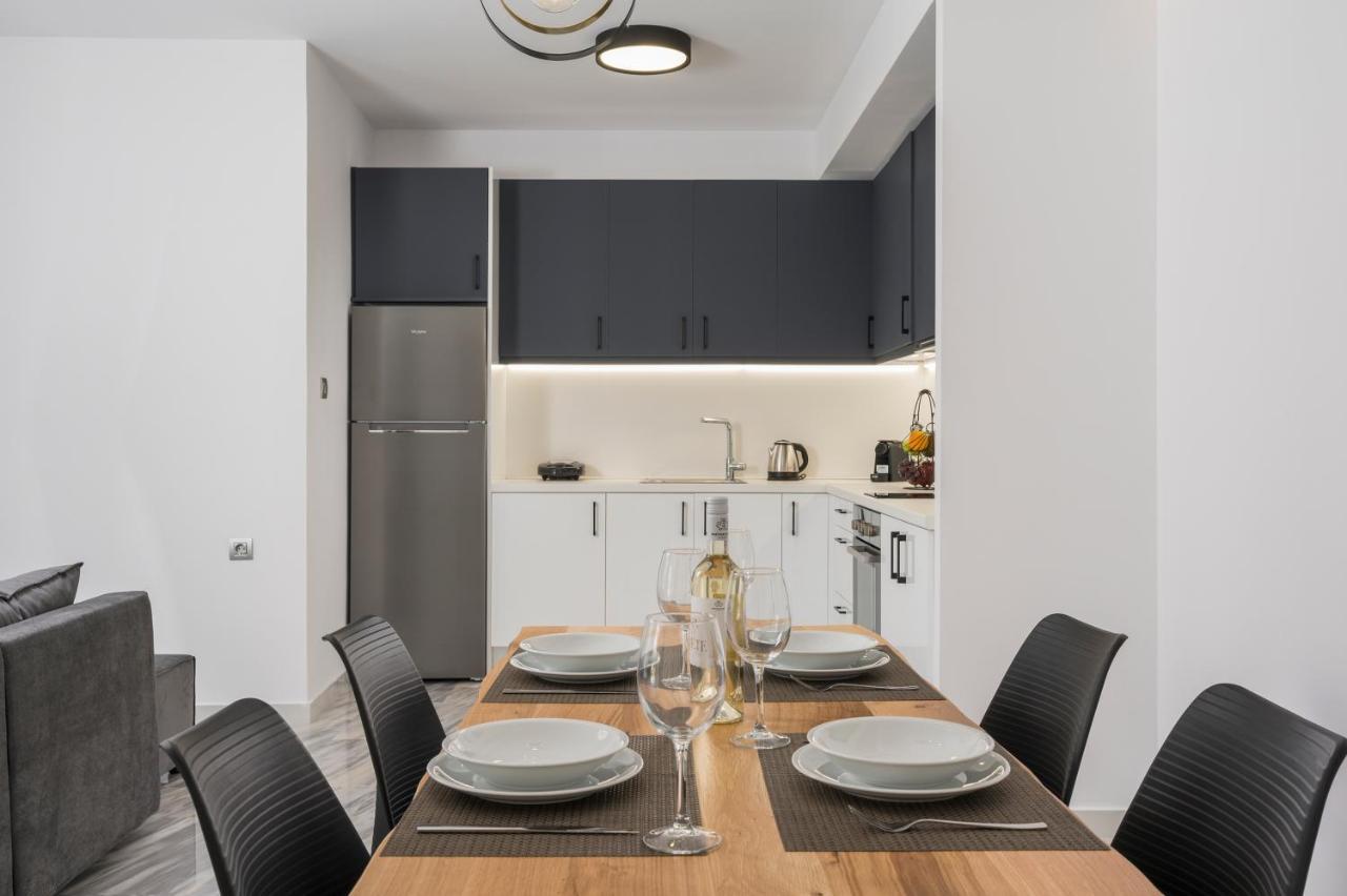 Lägenhet Quarters Luxury Apts