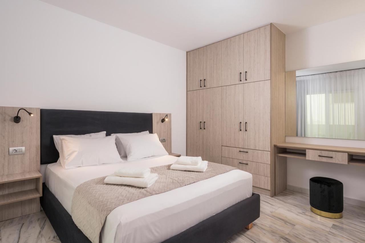 Apartment Quarters Luxury Apts